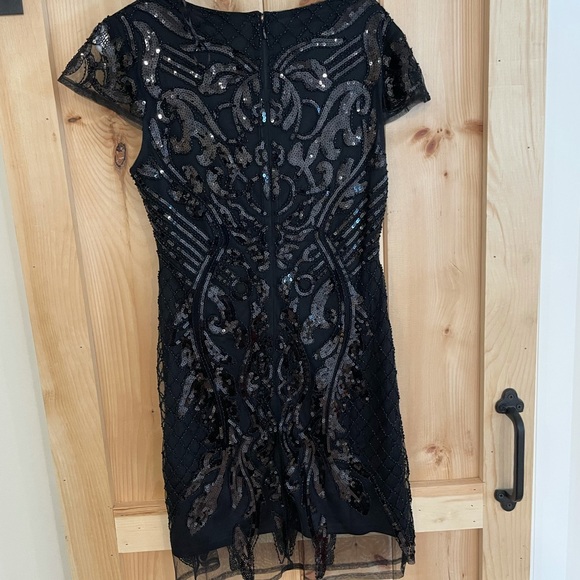 Black sequinned size large dress - Picture 2 of 3